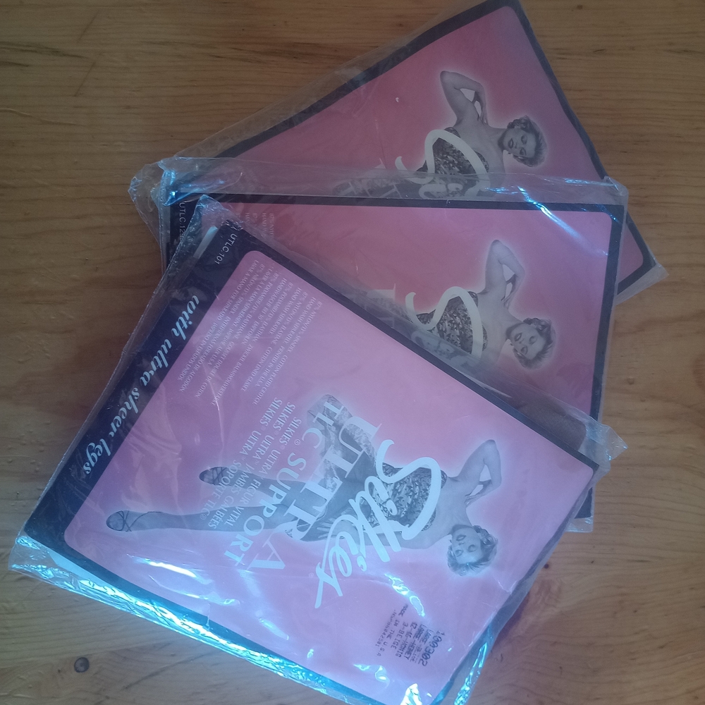 Silkies Ultra TLC Support Pantyhose Lot Of 3 New